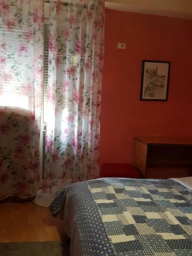 Hostal Veranda Rooms And Apartments
