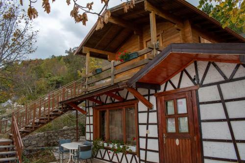 Hostal Dajti Paradise Agroturizem