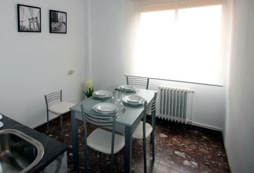 Hostal Pensi�n Como En Casa