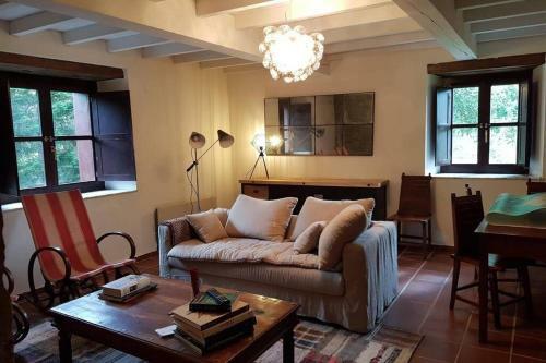 Preciosa Casona Con H�rreo