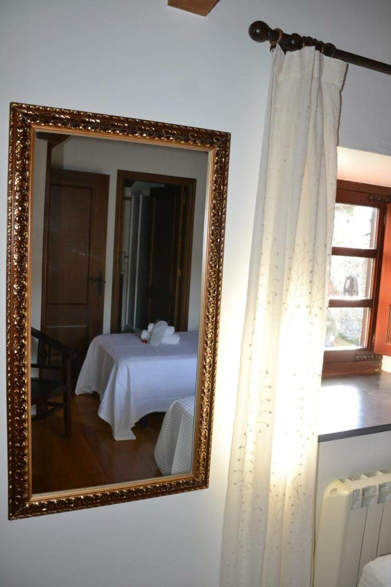 Apartamentos Rurales Ron