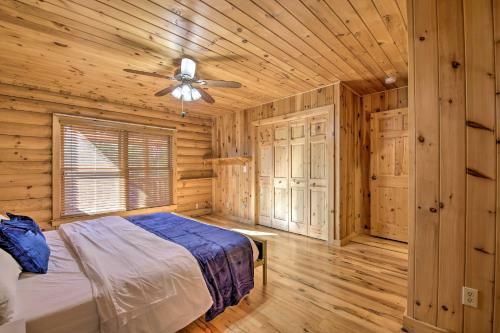 Beautiful Payson Log Cabin With Yard And Fire Pit
