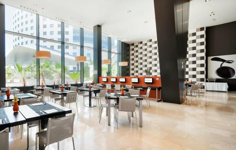 Hotel Ilunion Aqua 3