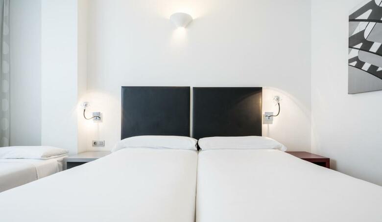Hotel Ilunion Aqua 3