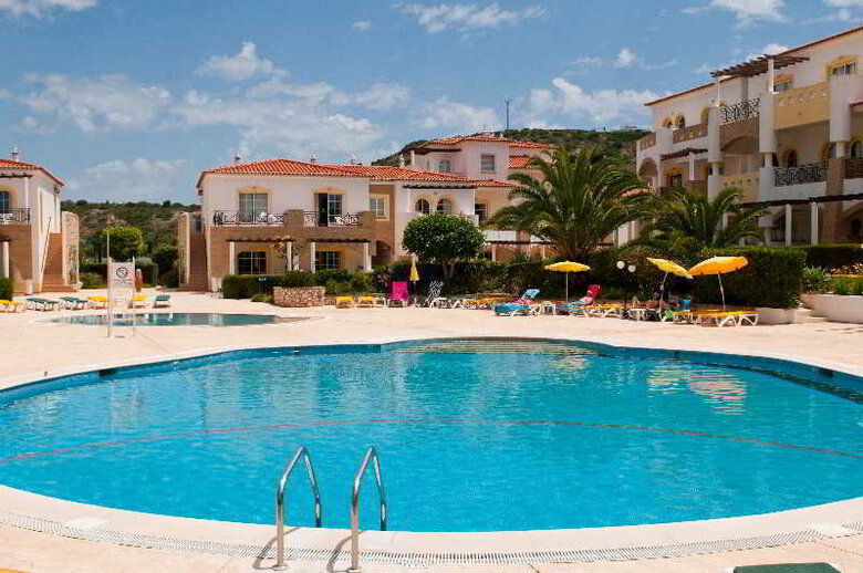 Hotel Luz Bay Club