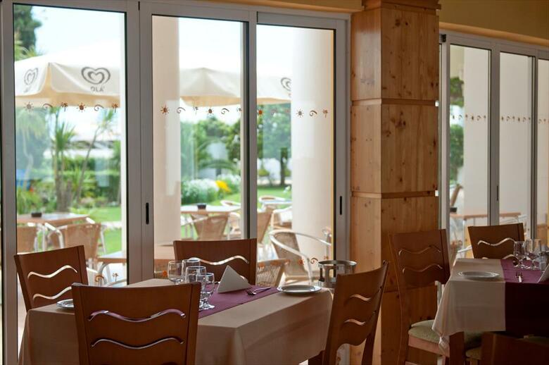 Hotel Luz Bay Club
