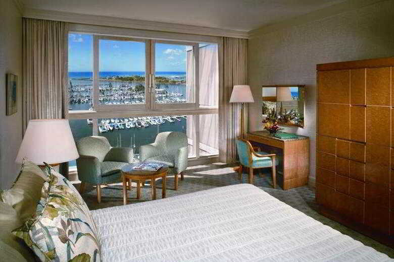 Hawaii Prince Hotel