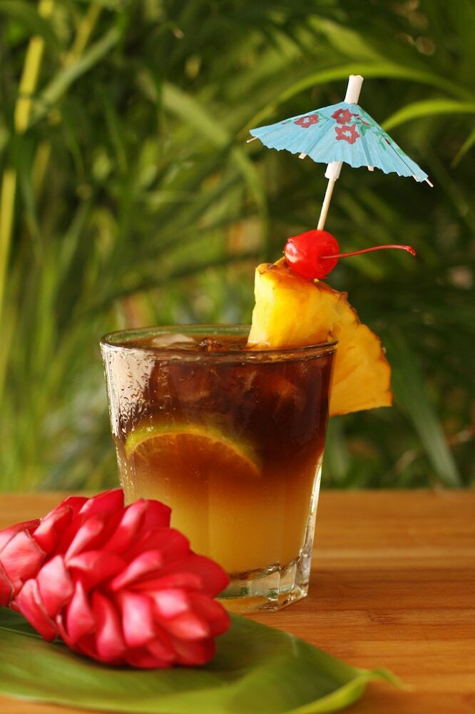 Kaanapali Beach Hotel