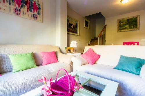 Simplyhosted Costaballena Con Piscina