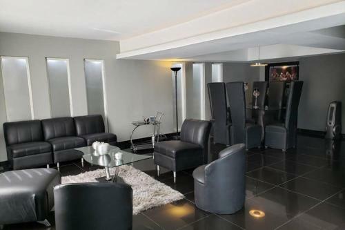 Casa Con Alberca! Para 12-14 Personas!!!