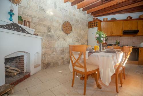 Iocasti Cottage By Agroholidays