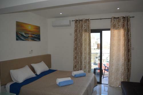 P.l Hermes Studios & Apartments