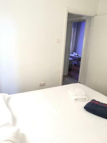 Larnaca Beach Apartment 1a