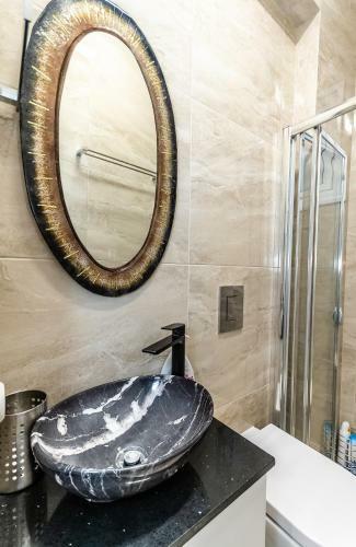 Apartamento Modern Ground Floor Studio With A Beautiful Garden