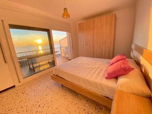 Apartamento Agi Bah�a de Roses