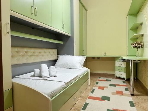 Sunkissed Centre Apartment