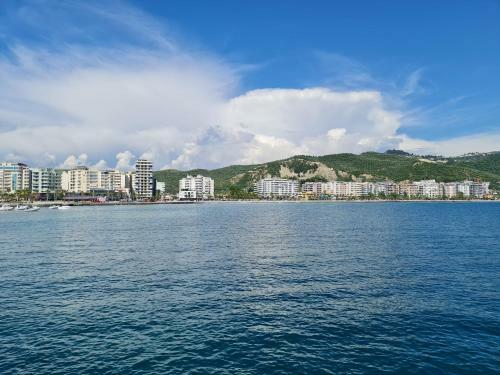 Sofia Seaview Apartment On Lungomare