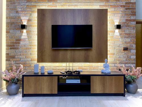 Eka Luxury Two-bedroom Seaview Apartment