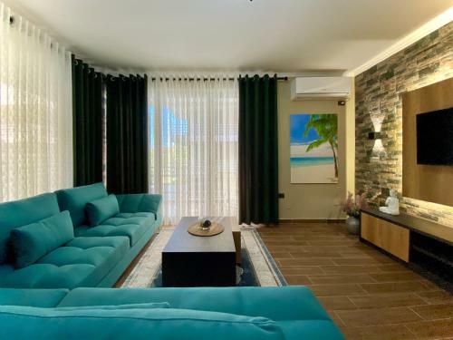 Eka Luxury Two-bedroom Seaview Apartment