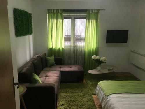 Apartment Green