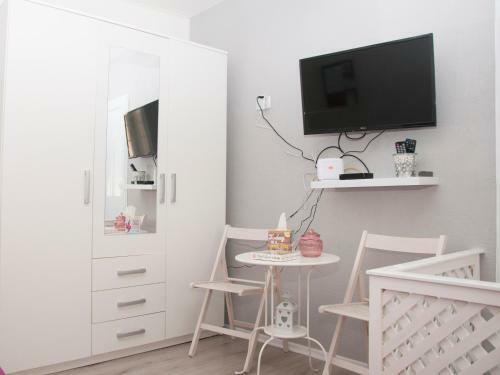 Bistrik Rose Apartment