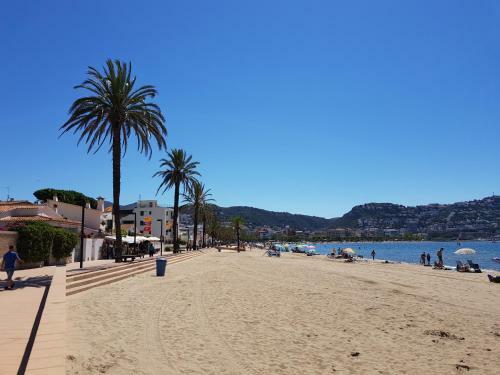 Apart-rent Apartament Av Rhode 1�