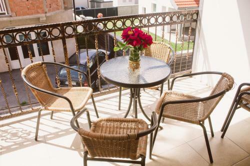 Villa Golden House