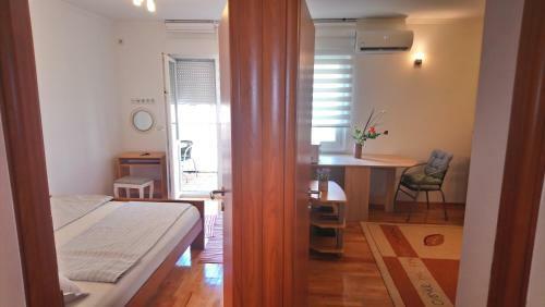 Brand New - Central Apartments