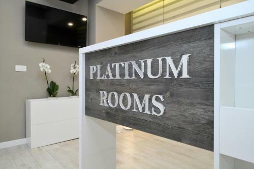 Hostal Platinum Rooms