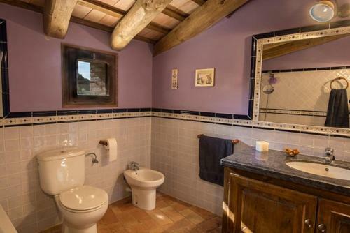 Masia Catalana En Rupi� Con Piscina