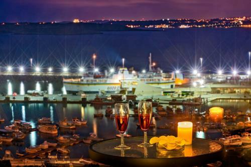 Grand Hotel