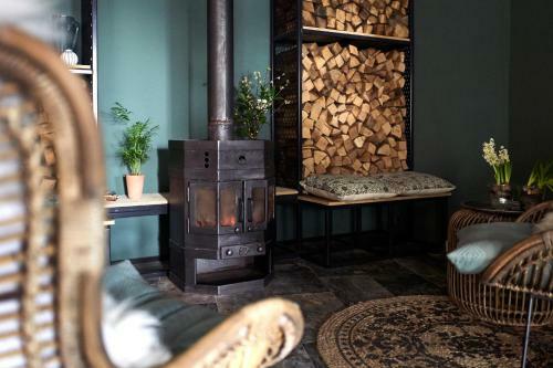 Hotel-restaurant "lely"