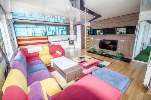 Kings View Apartment