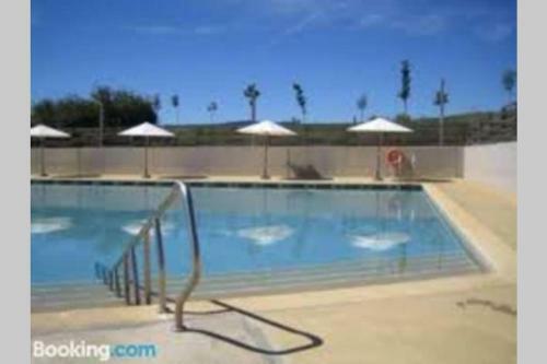 Apartamento En Urb. Las Margas Golf (Piscina)