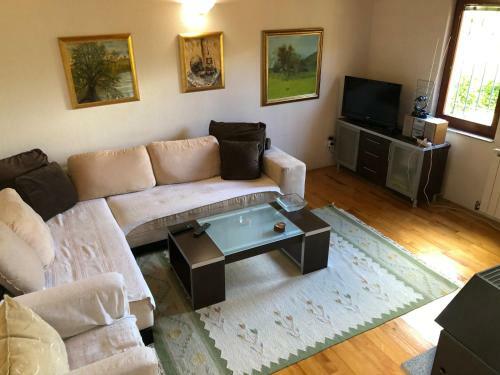 Holiday Home Mir
