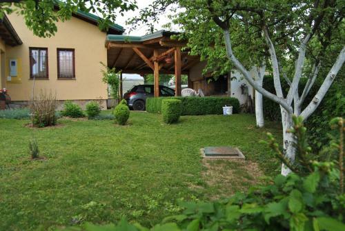Holiday Home Mir