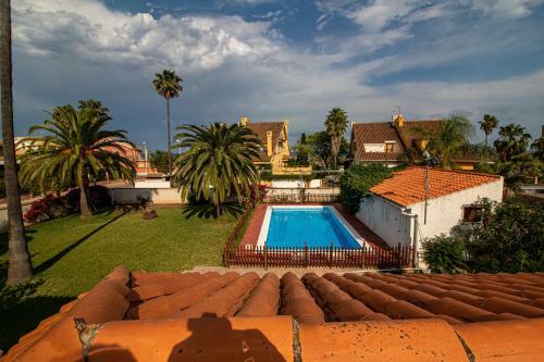 Chalet Con Piscina En Playa Almarda