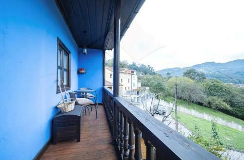 La Casita Azul