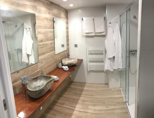 Agroturismo La Casona de Al�tiz & Bodega