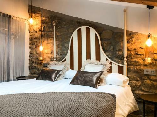 Agroturismo La Casona de Al�tiz & Bodega
