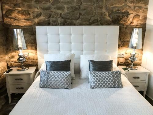 Agroturismo La Casona de Al�tiz & Bodega
