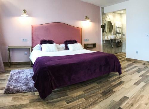 Agroturismo La Casona de Al�tiz & Bodega