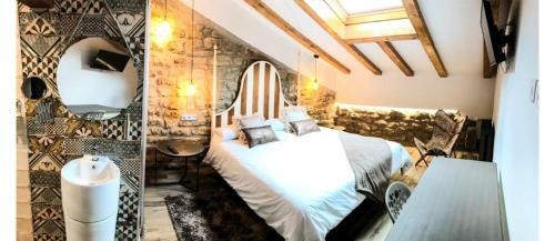Agroturismo La Casona de Al�tiz & Bodega
