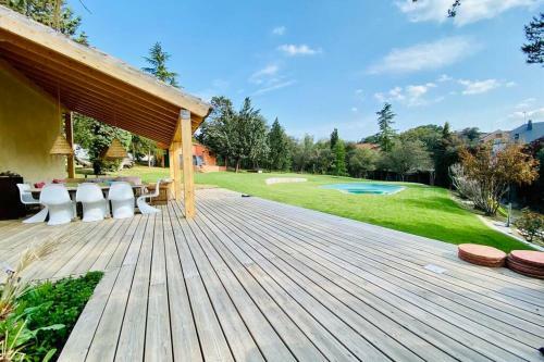 Beautiful And Quiet Villa In Madrid