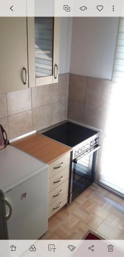 Apartamento Opremljen Stan Na Alipa?in Polju