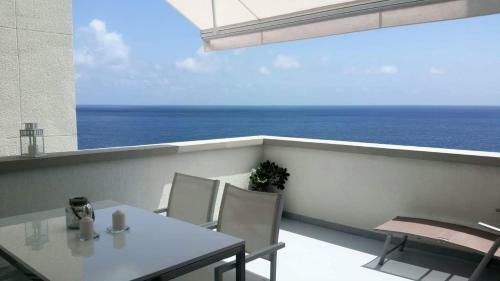 Frontline Beach Apartment
