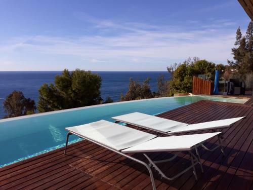 Hostal Villa Luxury Paradise Suites