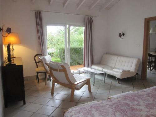 Hostal Infincavacations Chalet Y Apartamentos