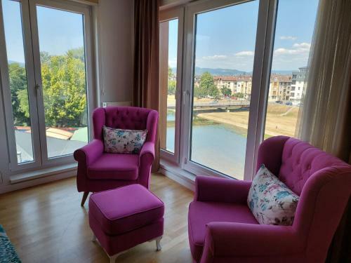 Riverside Apartments