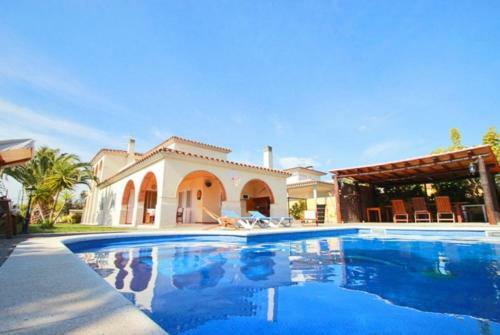 Club Villamar - Lucerna